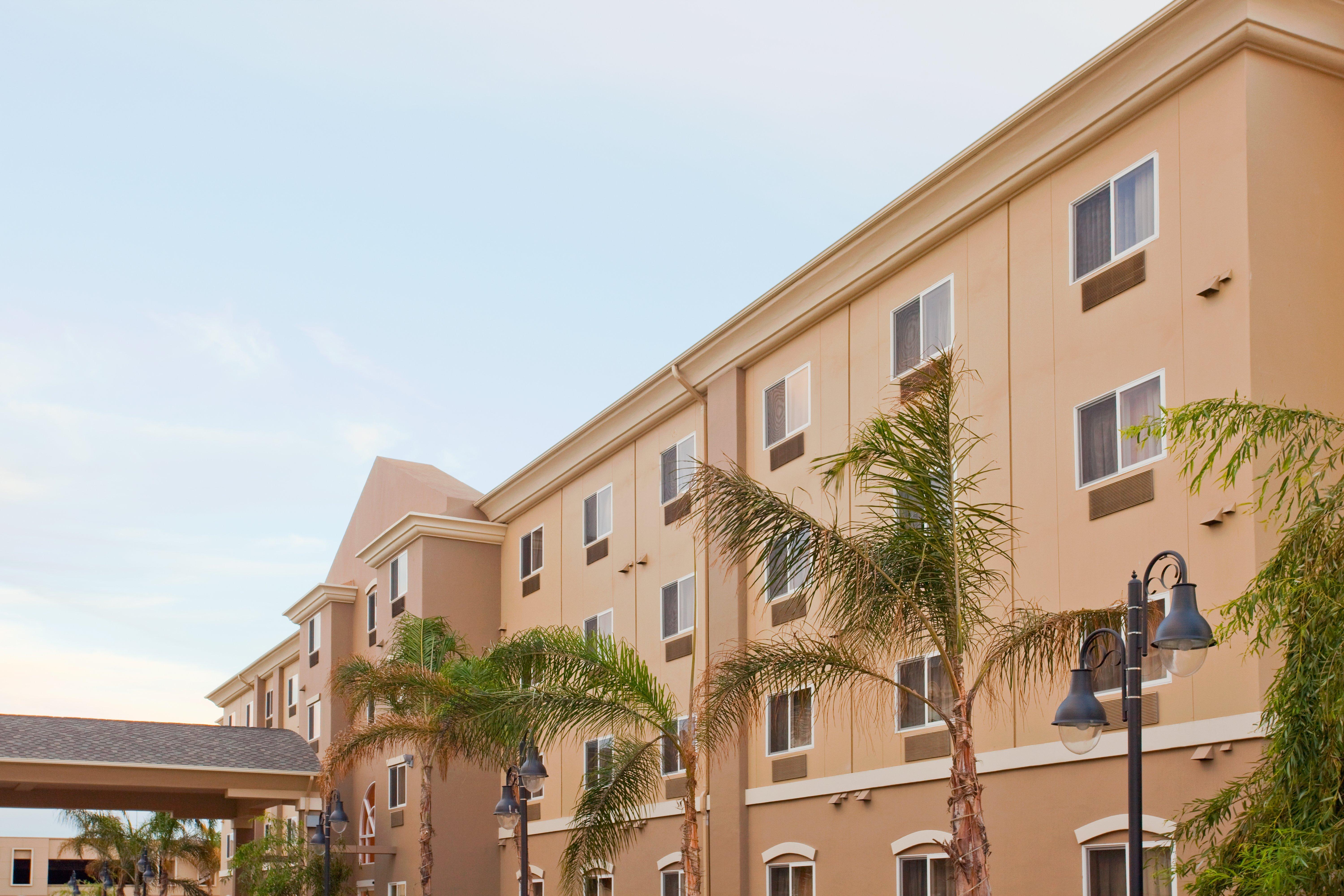 Holiday Inn Express Hotel & Suites Los Angeles Airport Hawthorne By Ihg Buitenkant foto