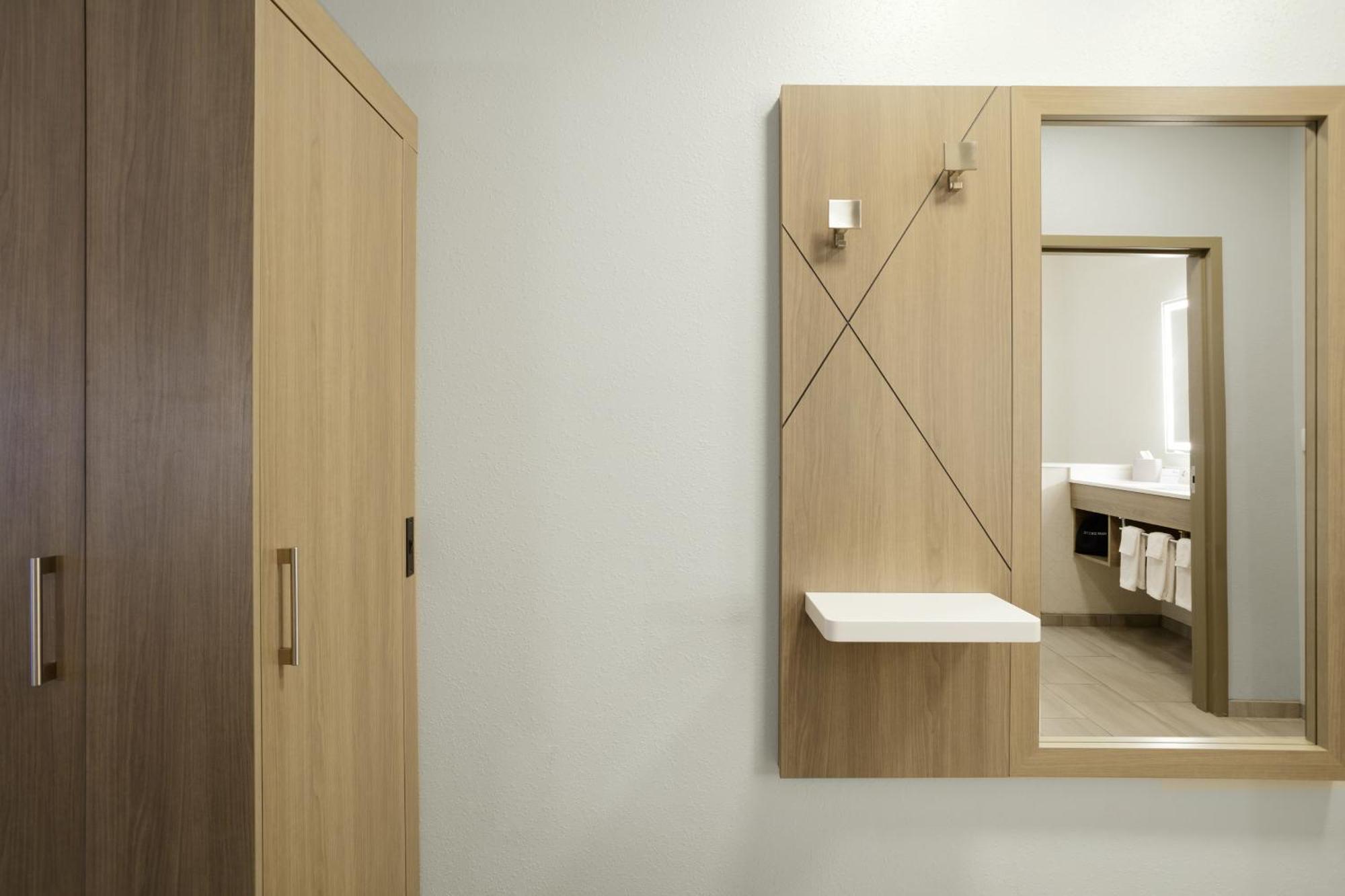 Holiday Inn Express Hotel & Suites Los Angeles Airport Hawthorne By Ihg Buitenkant foto